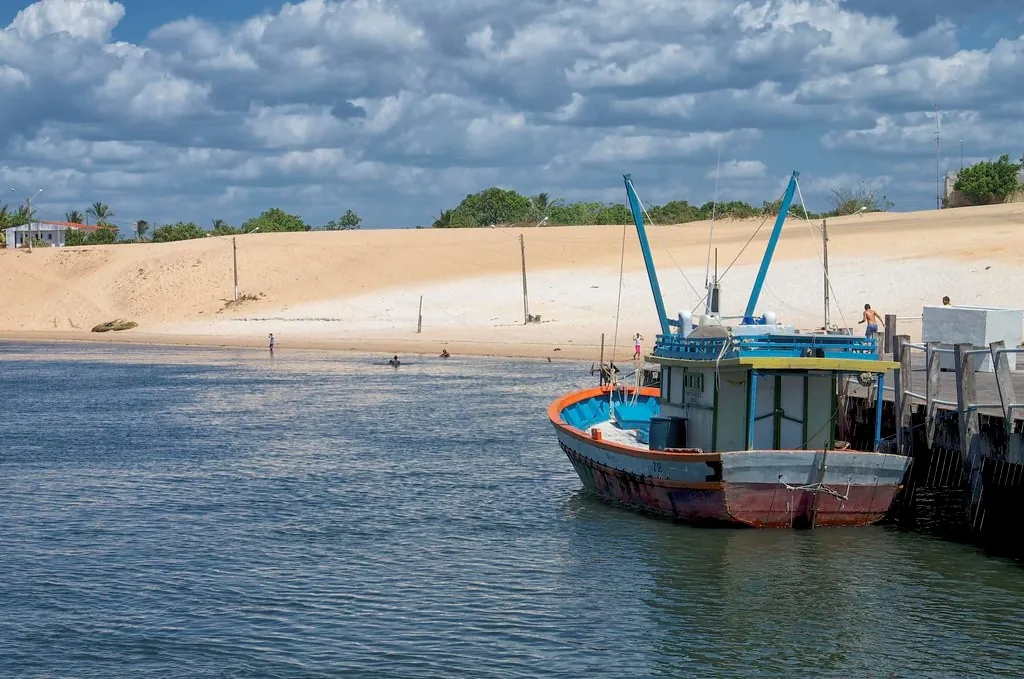 Rio Preguiças, um dos acessos aos Lençóis Maranhenses